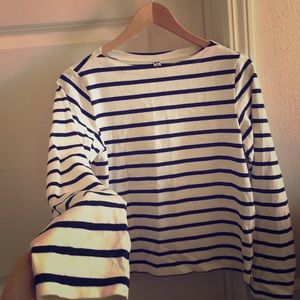 Uniqlo white and black stripe top